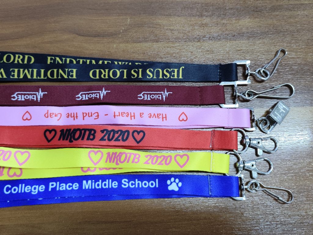 Different Types of Lanyards: Pros and Cons of Breakaway Lanyards, Badge ...